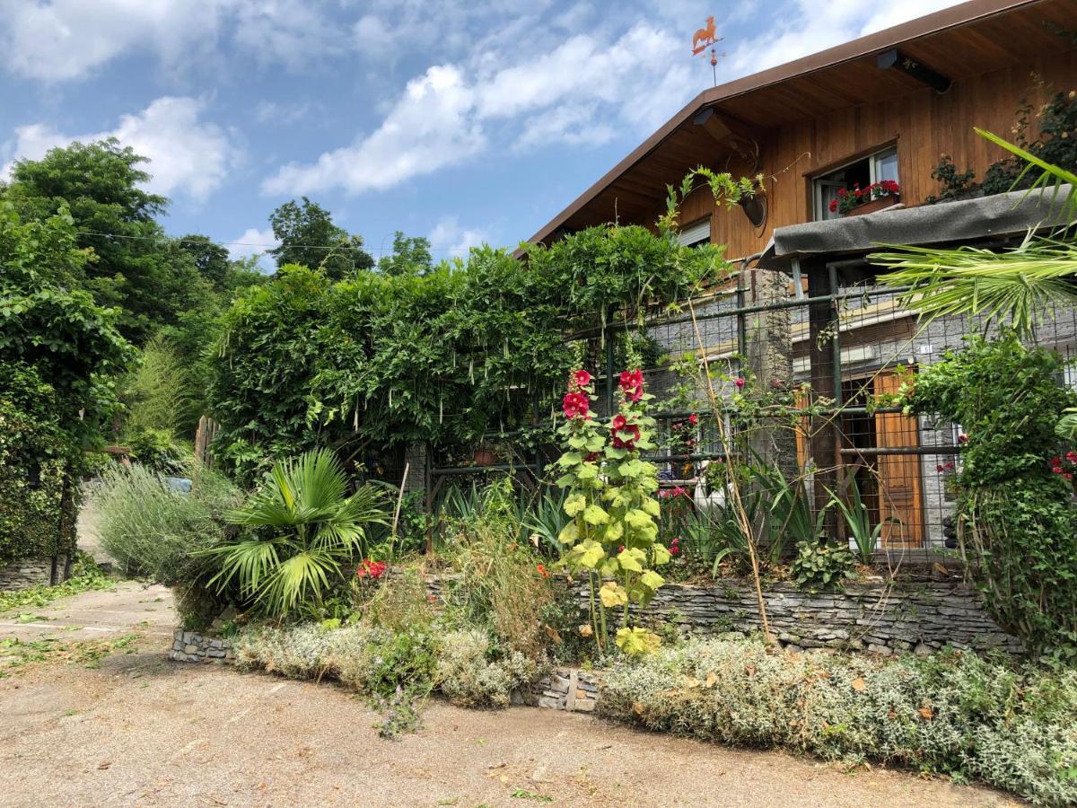 Al Cervo Tra I Laghi Acomodação com café da manhã Tavernerio Exterior foto